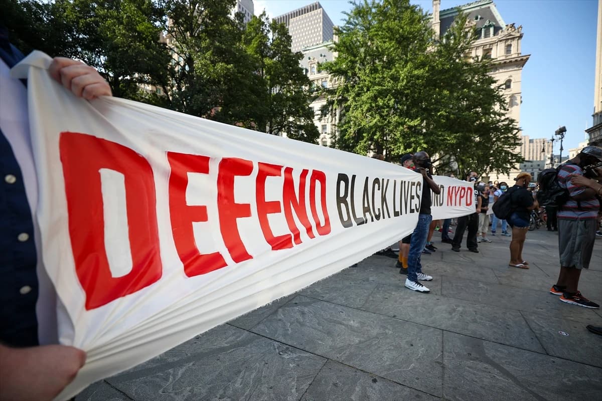 U New Yorku i dalje traju antirasistički prosvjedi