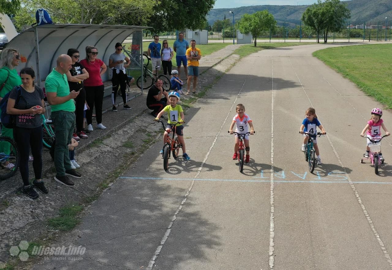 Održana tradicionalna dječja biciklistička utrka u Rodoču