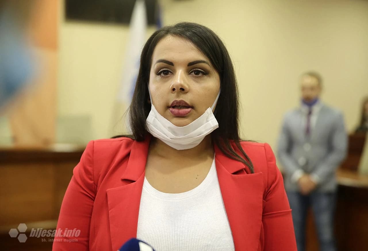 Mladi političari iz 11 stranka učili kako biti dobar političar