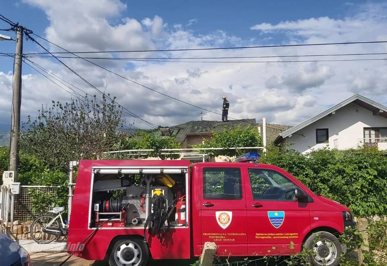 Požar na kući u naselju Buna