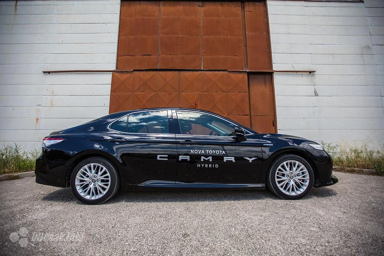 Toyota Camry Hybrid EXECUTIVE