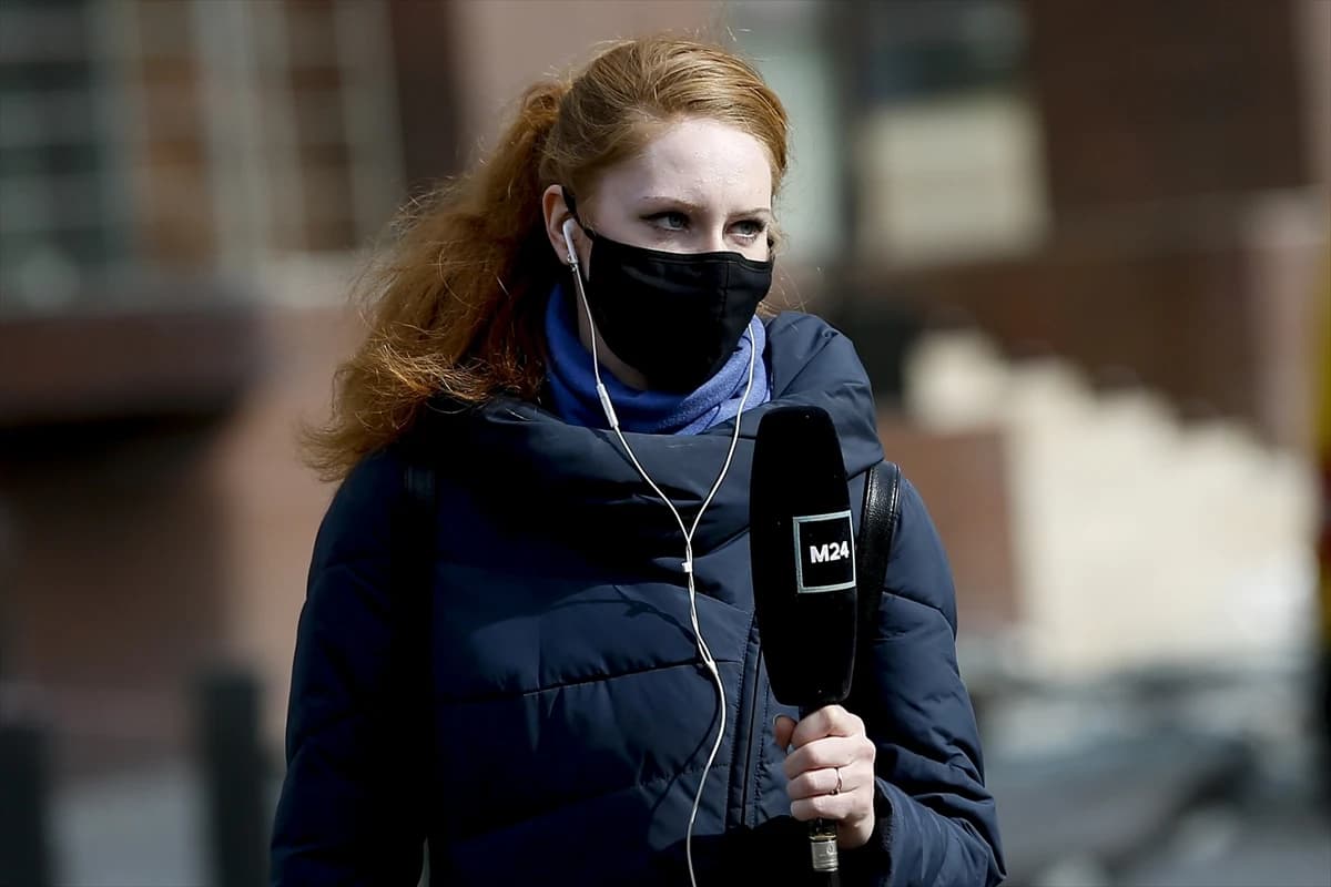 Radnici na ulicama Moskve uoči Međunarodnog praznika rada