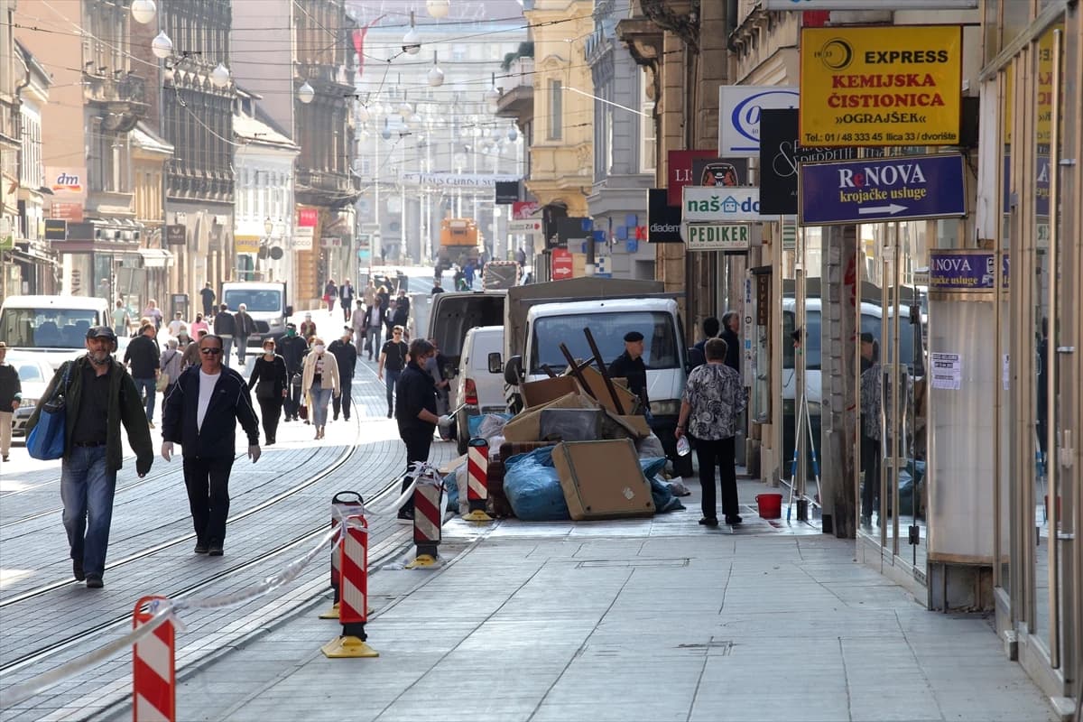 Otvaraju se dućani, knjižare, muzeji, pokrenut javni prijevoz u Hrvatskoj