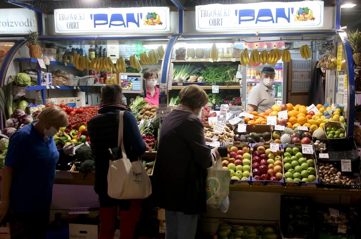 Otvorene tržnice i ribarnice sa domaćim proizvodima u Zagrebu