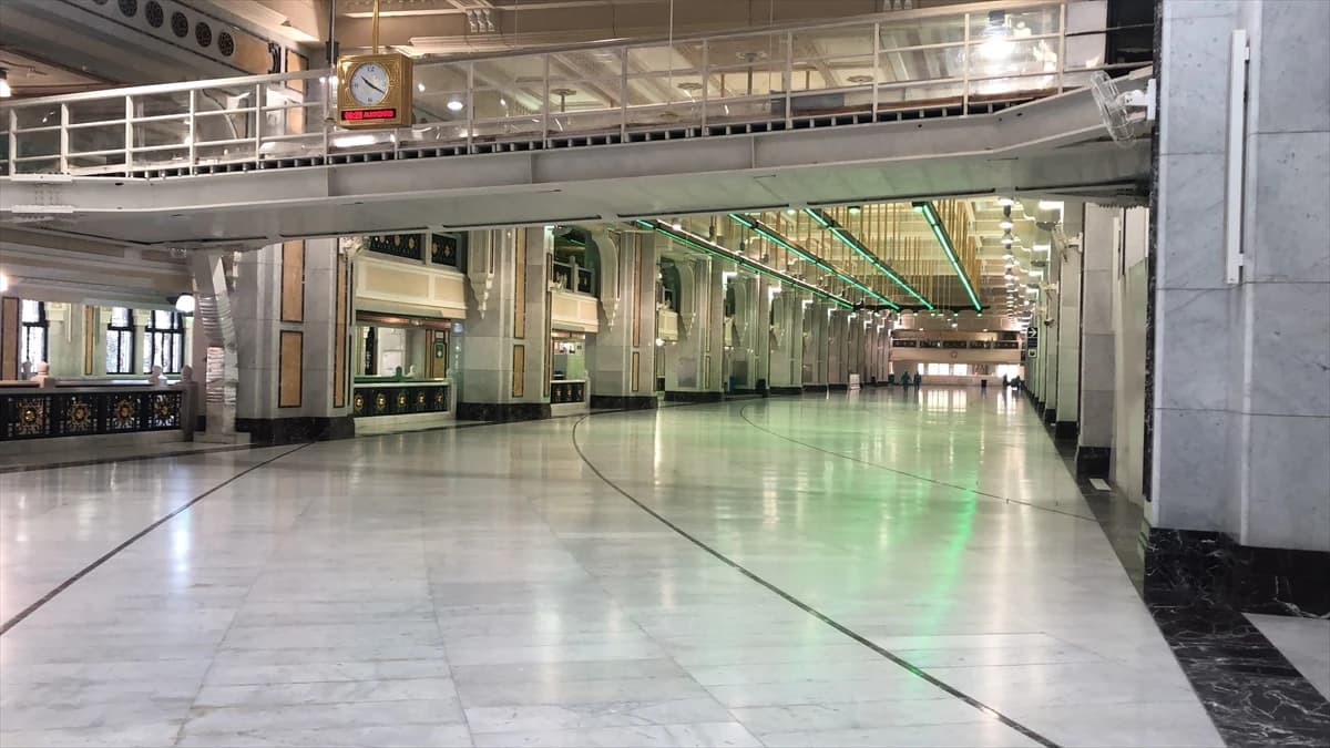 Prostor oko Kabe potpuno prazan