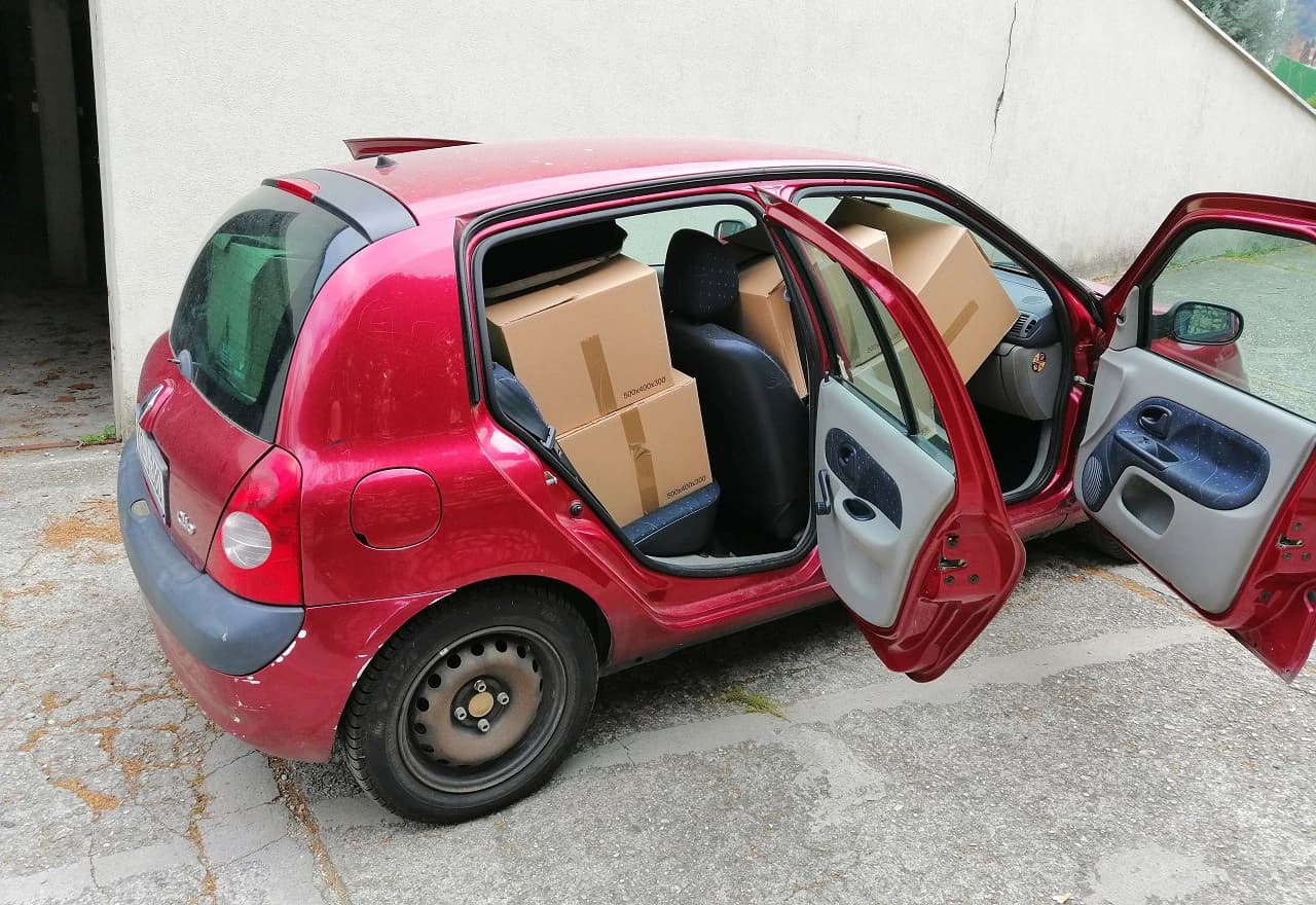 Članovi Hrvatske republikanske stranke u akciji pomoći