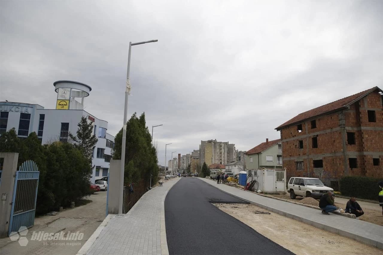 Završava se ulica koja spaja Rudnik s mostom na Aveniji