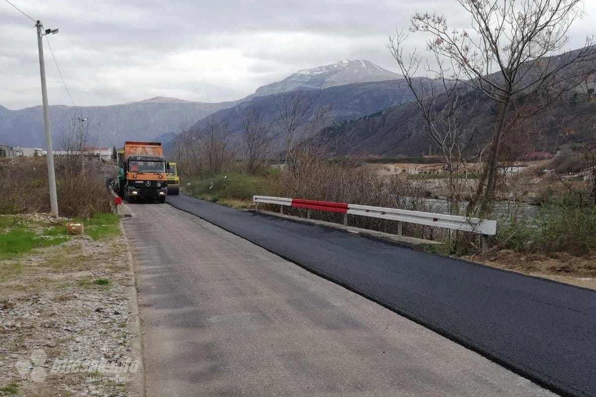 Presvlačenje prometnice Orlac (Čulina pumpa) do Raštana (Svadbeni salon Victorija)