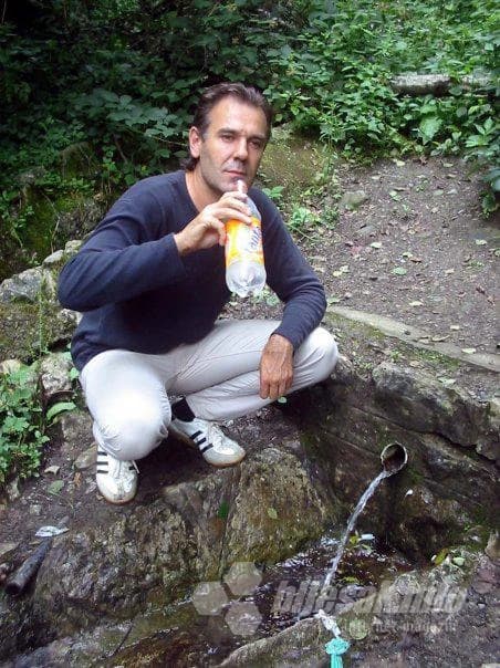 Na izvoru „muške vode“ 2003. godine