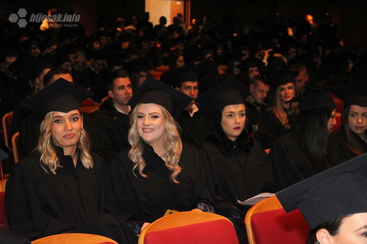 Detalj s dodjele diploma