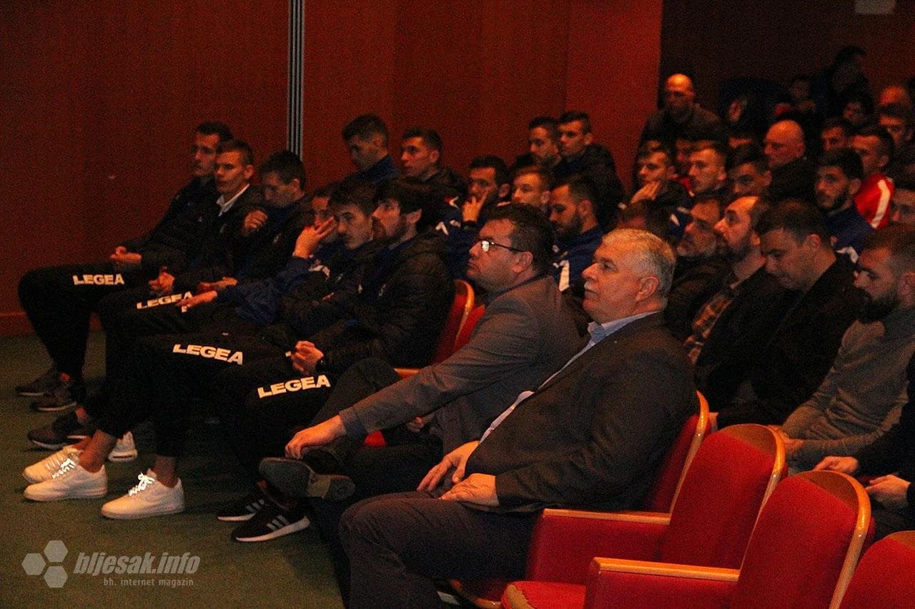 Brojna publika nazočila premijeri filma