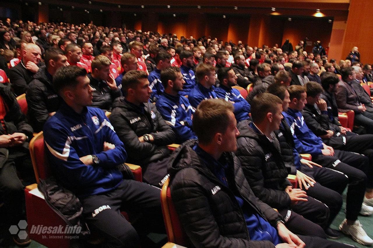 Brojna publika nazočila premijeri filma