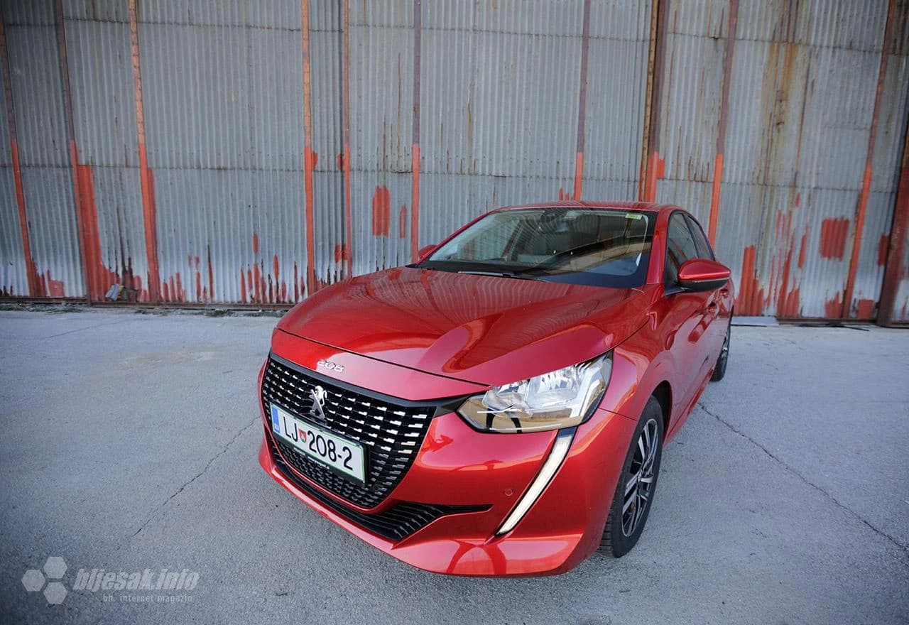 Peugeot 208