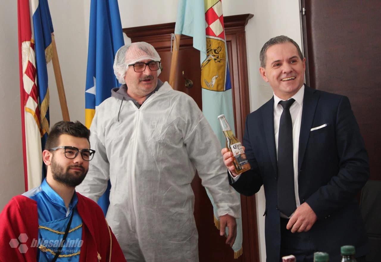 Čapljina: Maškare vratile ključeve grada