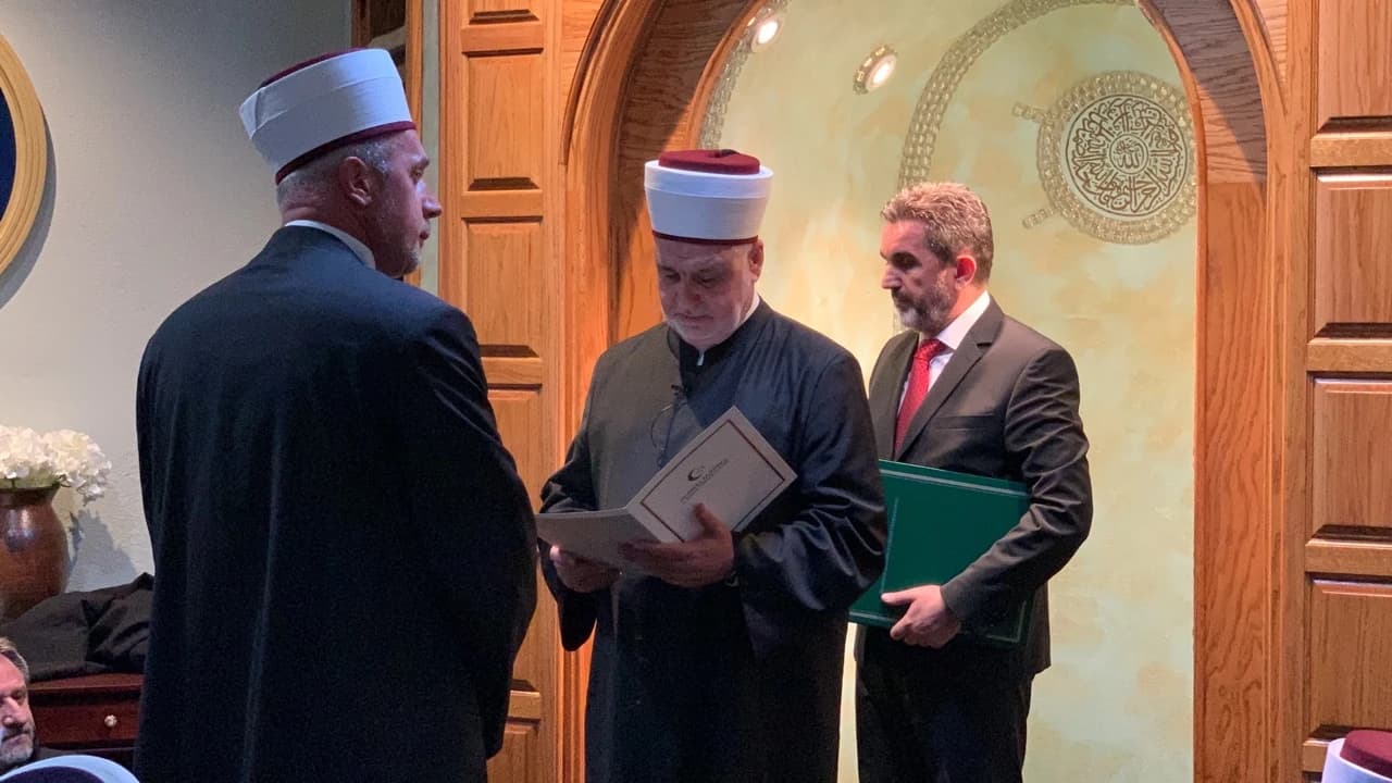 Reis nagradio muftiju u Americi