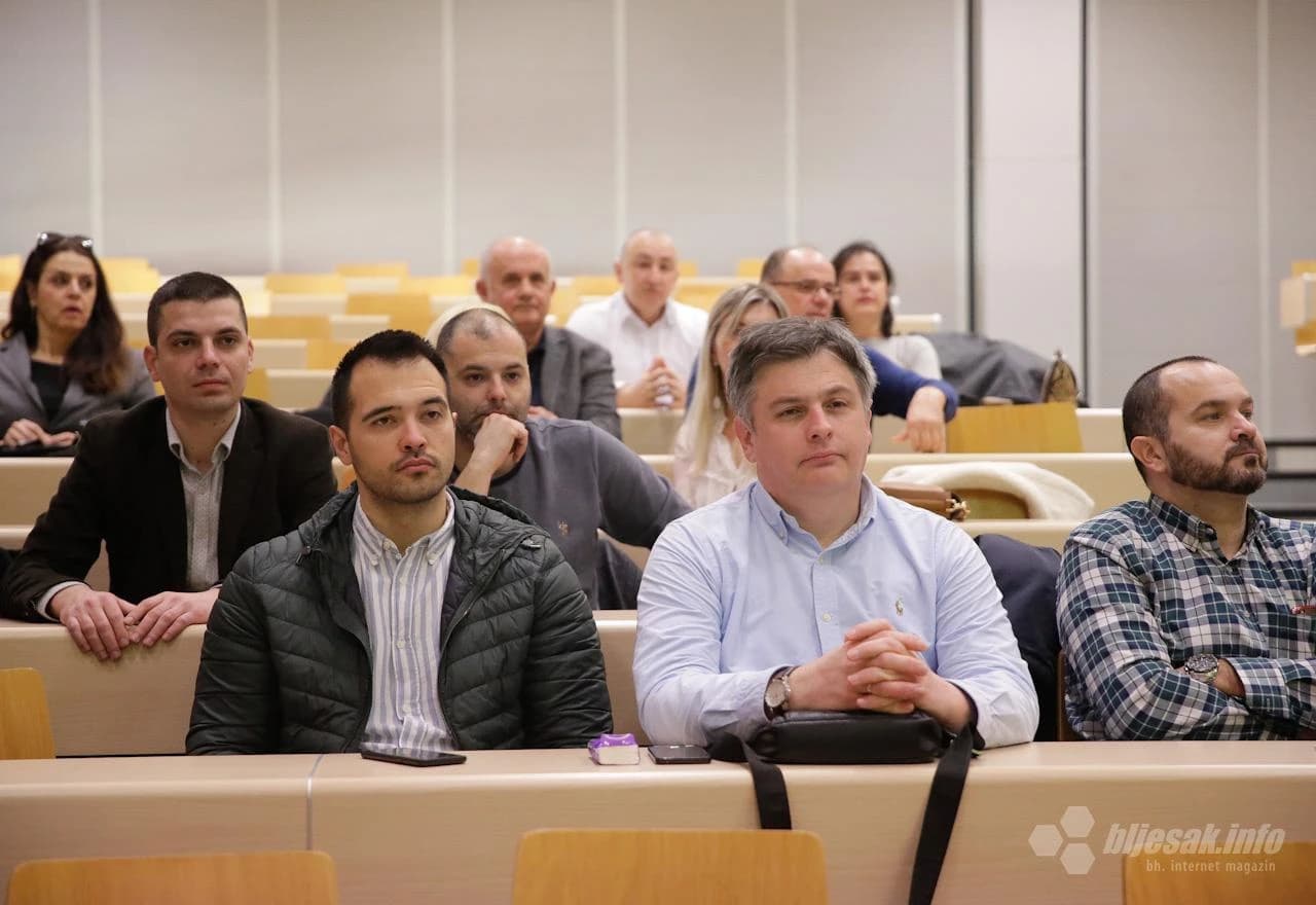 Predstavljena inovativna rješenja u parodontologiji i implantologiji