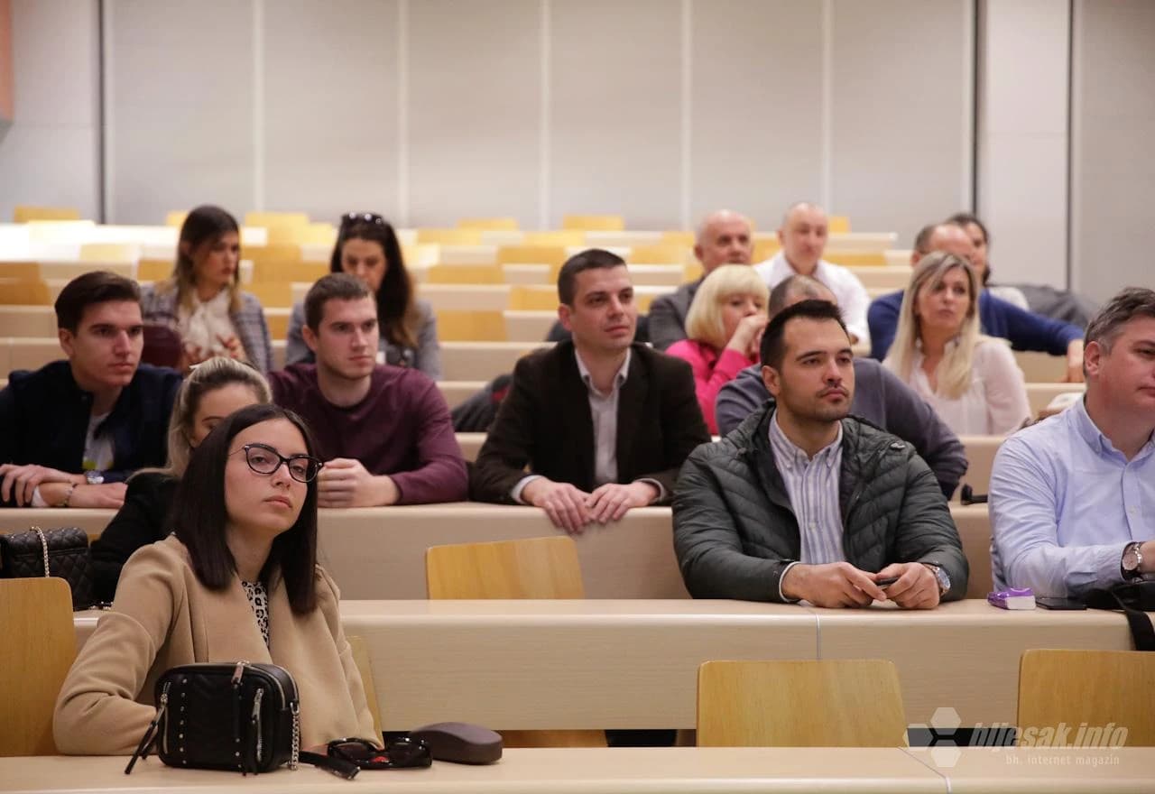 Predstavljena inovativna rješenja u parodontologiji i implantologiji