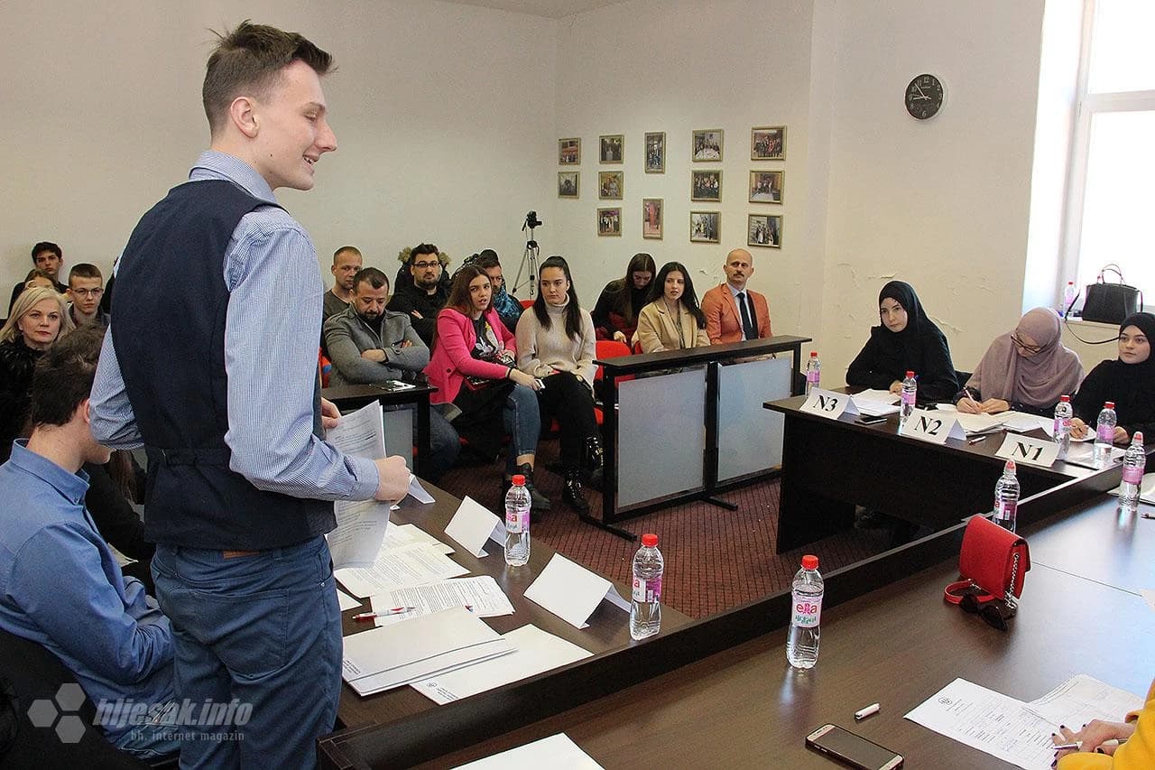 Detalj s finalne debate