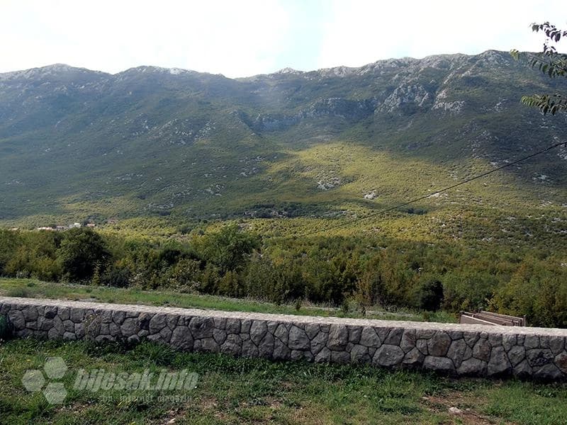 Gore negdje su bili Hasanagini dvori