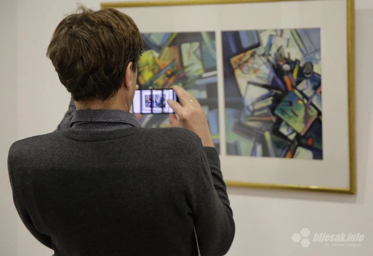 Izložba slika u vlasništvu galerije Univerziteta Džemal Bijedić