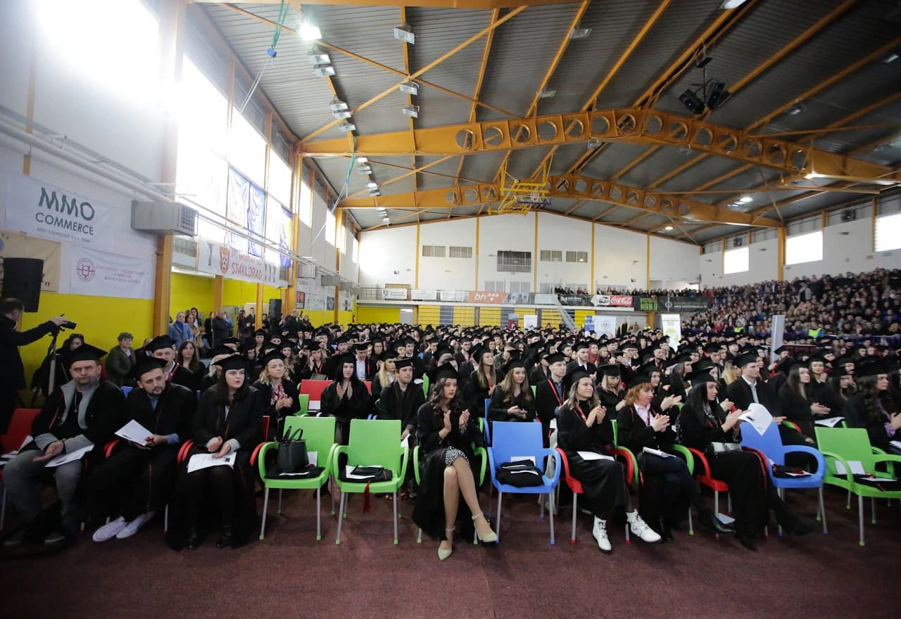 Univerzitet ispratio još jednu generaciju diplomanata
