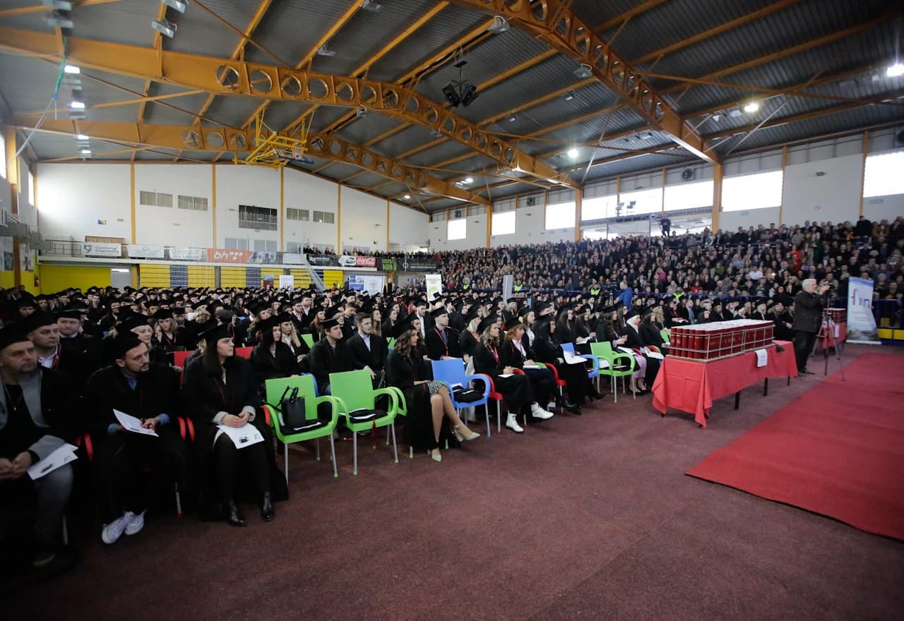 Univerzitet ispratio još jednu generaciju diplomanata