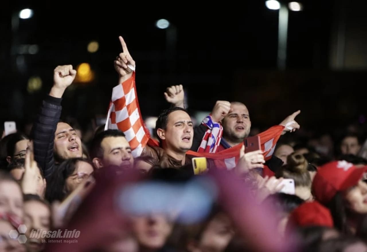 Mostar gori: Više tisuća ljudi čeka srebrne Kauboje!