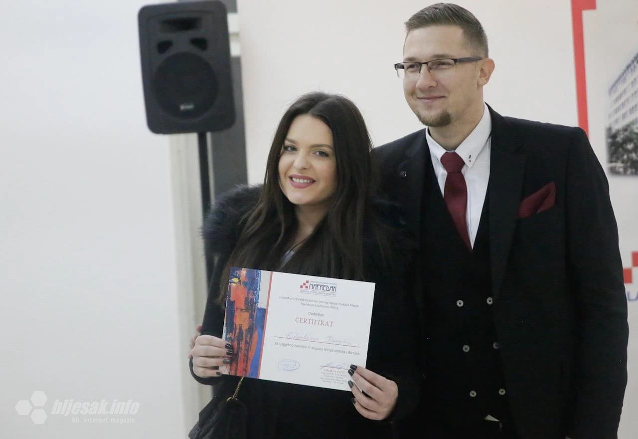 Izložba radova polaznika Napretkovog tečaja crtanja