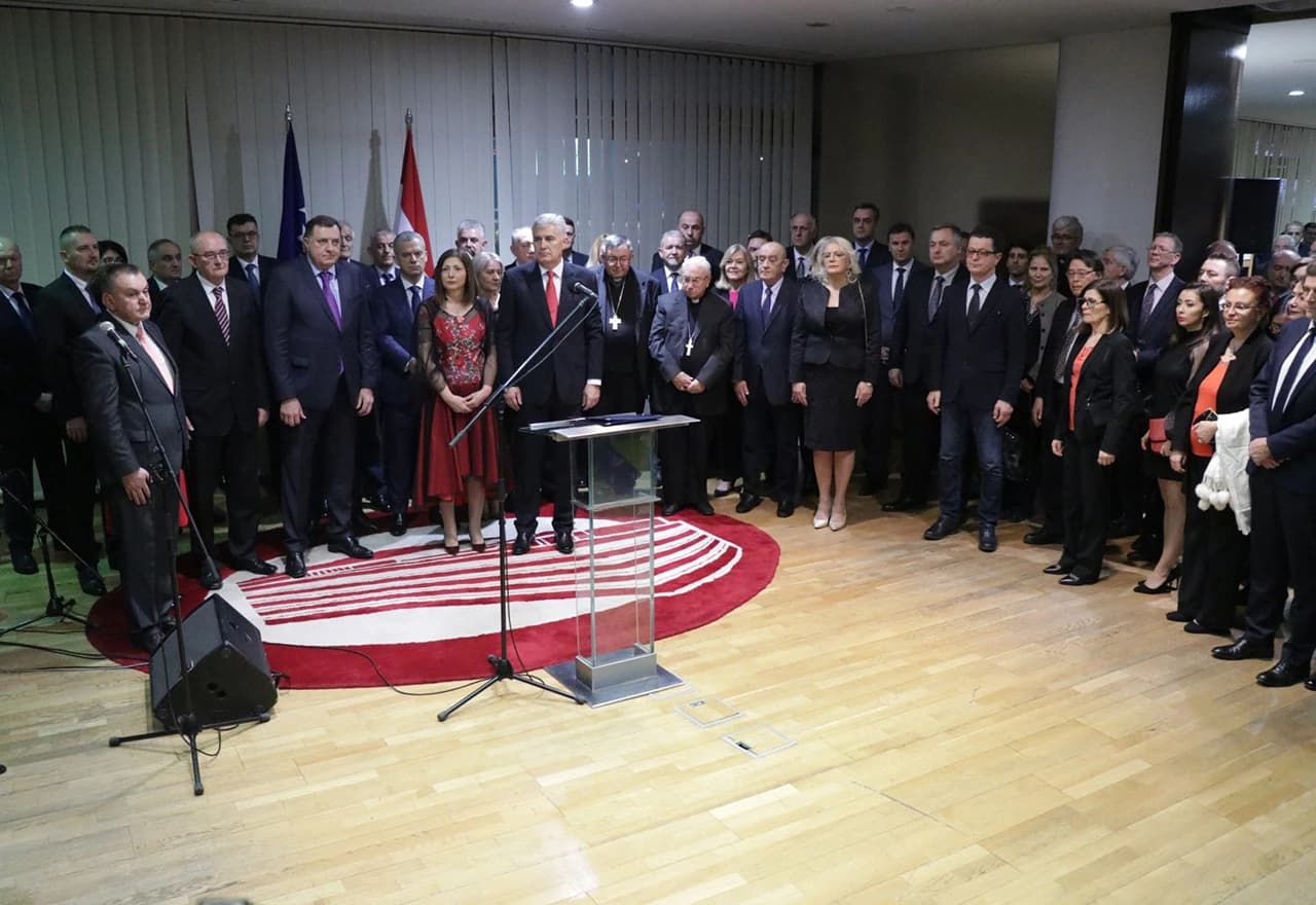 Tradicionalno predblagdansko okupljanje u Sarajevu