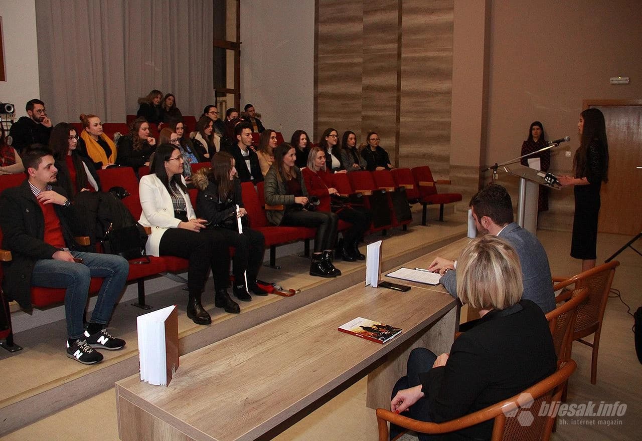 Predstavljena knjiga 'Iščekujući zoru' u Mostaru