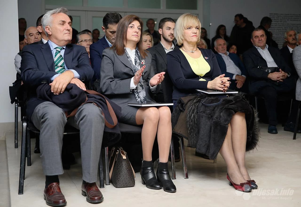 Promovirana monografija 'Pola stoljeća mostarskog radija'