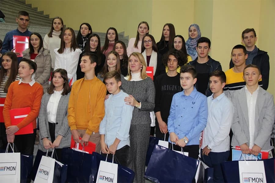 Diplome za najboljih 58 osnovnoškolaca i srednjoškolca 