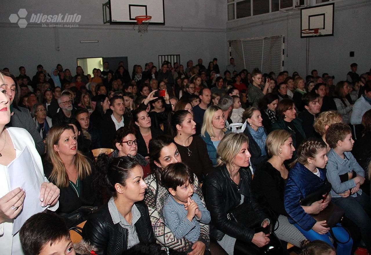 Detalj s priredbe u O.Š. Mujaga Komadina