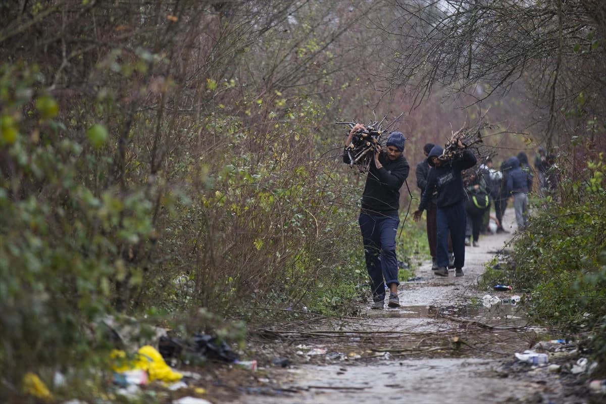 Stotine migranata na Vučjaku u sve lošijim uvjetima dočekuje zimu
