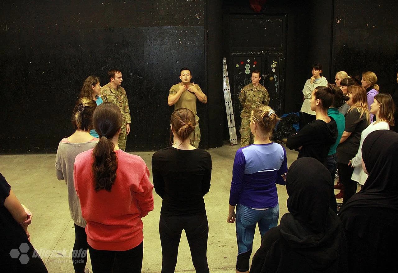 Mostar: Američki vojnici pokazali tehnike obrane