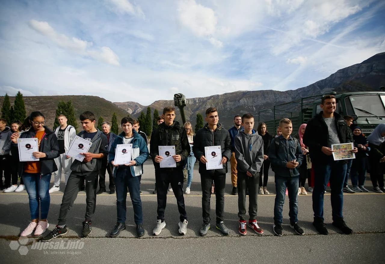 "Dani otvorenih vrata" u vojarni "Miralem Jugo" 