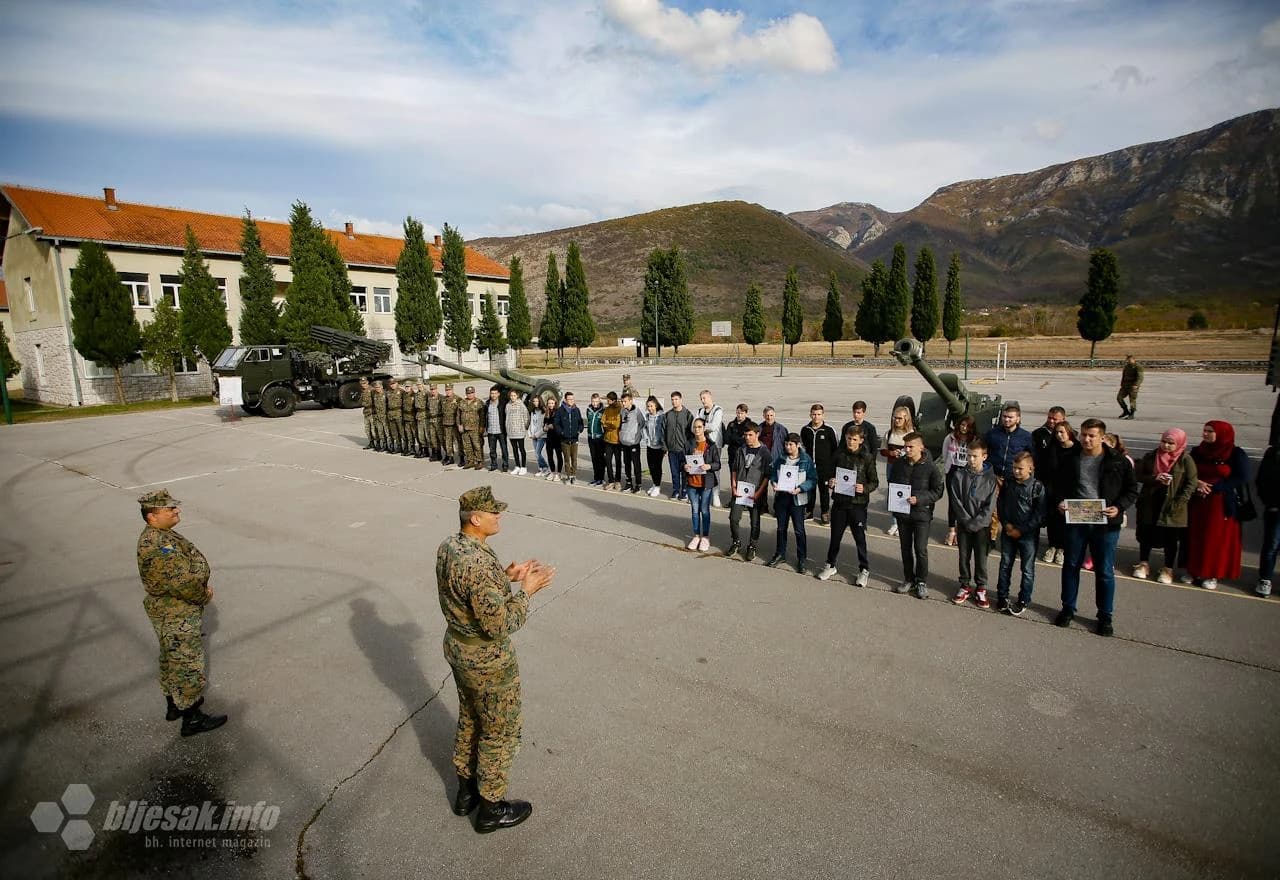 "Dani otvorenih vrata" u vojarni "Miralem Jugo" 