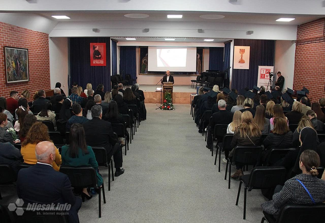 Promovirani diplomanti Teološko-katehetskog instituta u Mostaru