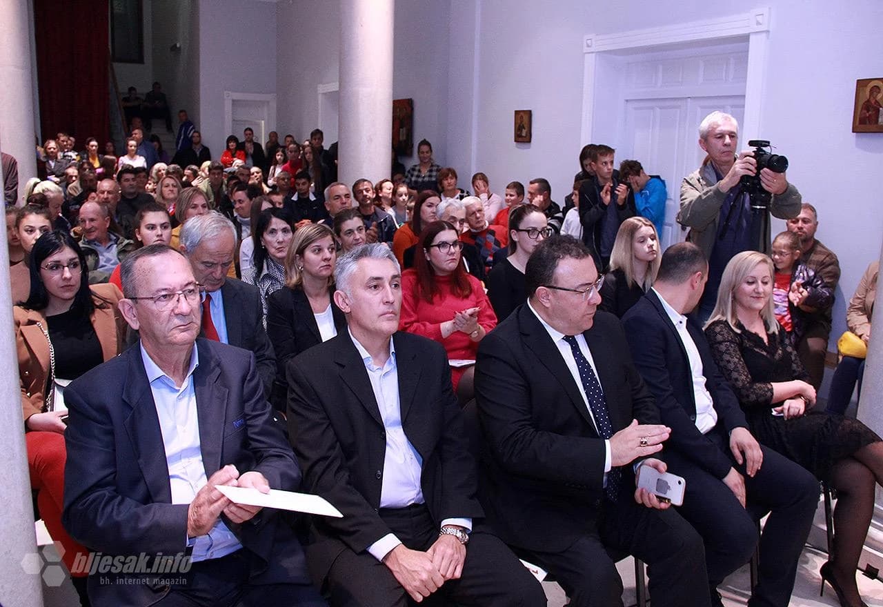 Detalj s posljednjeg sadržaja 100. Šantićevih večeri poezije