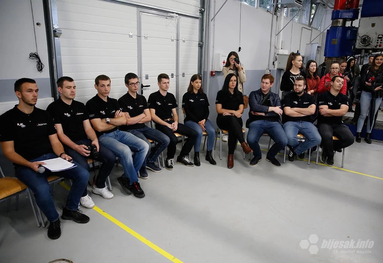  Predstavljena dva studentska bolida