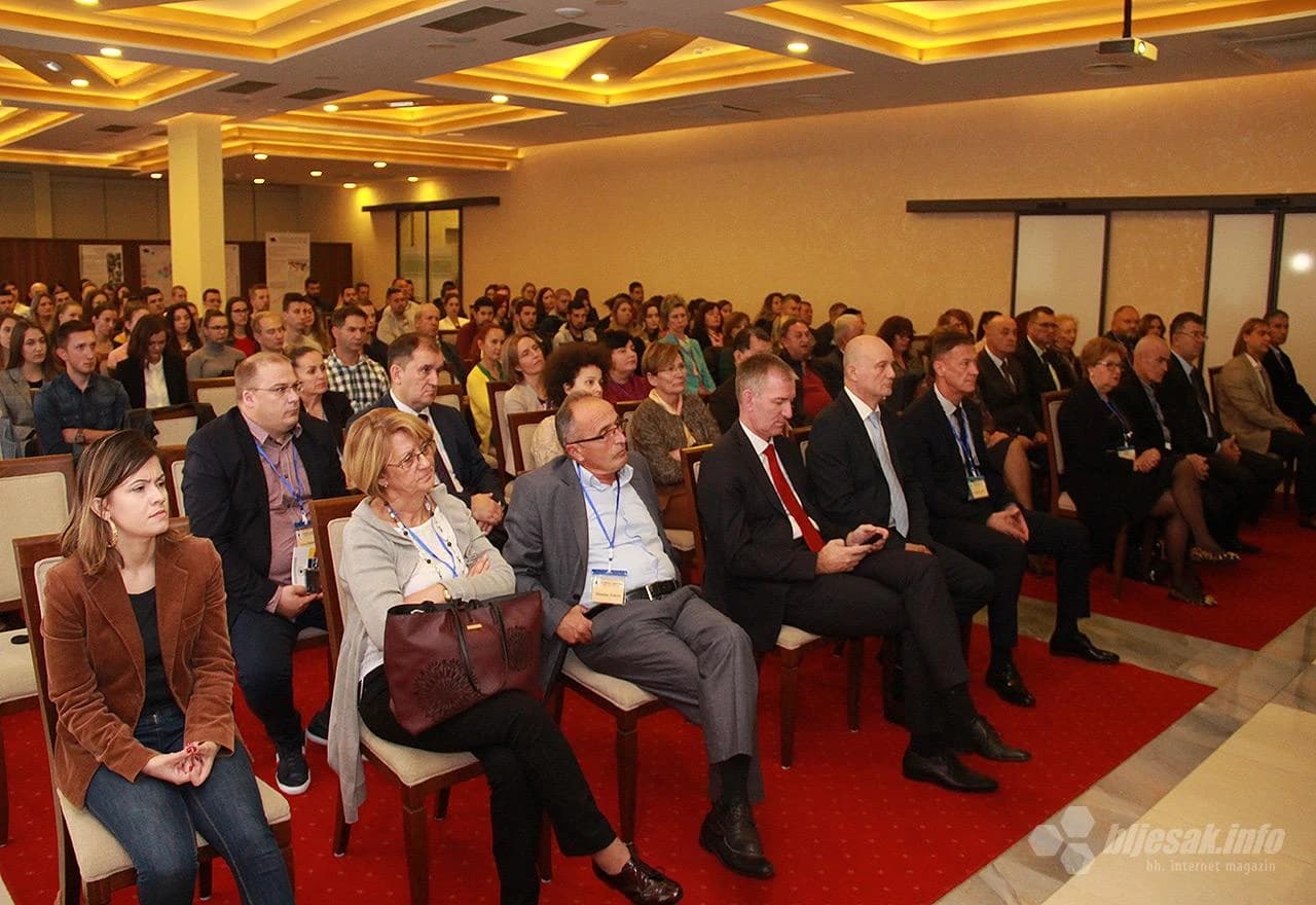 Detalj s otvorenja simpozija