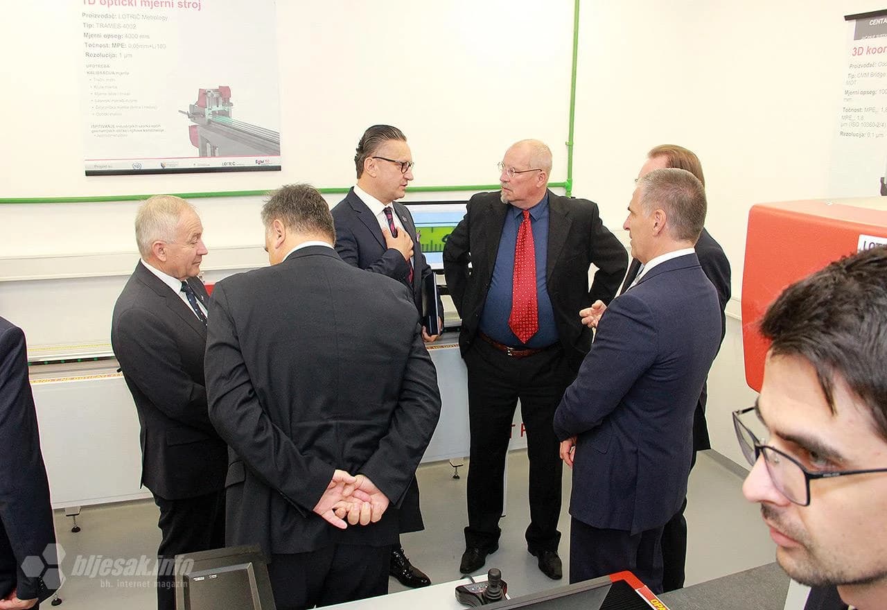 Detalj s otvorenja centra