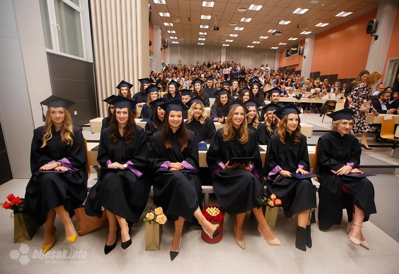 Svećena promocija četvrte generacije studenata Farmaceutskog fakulteta