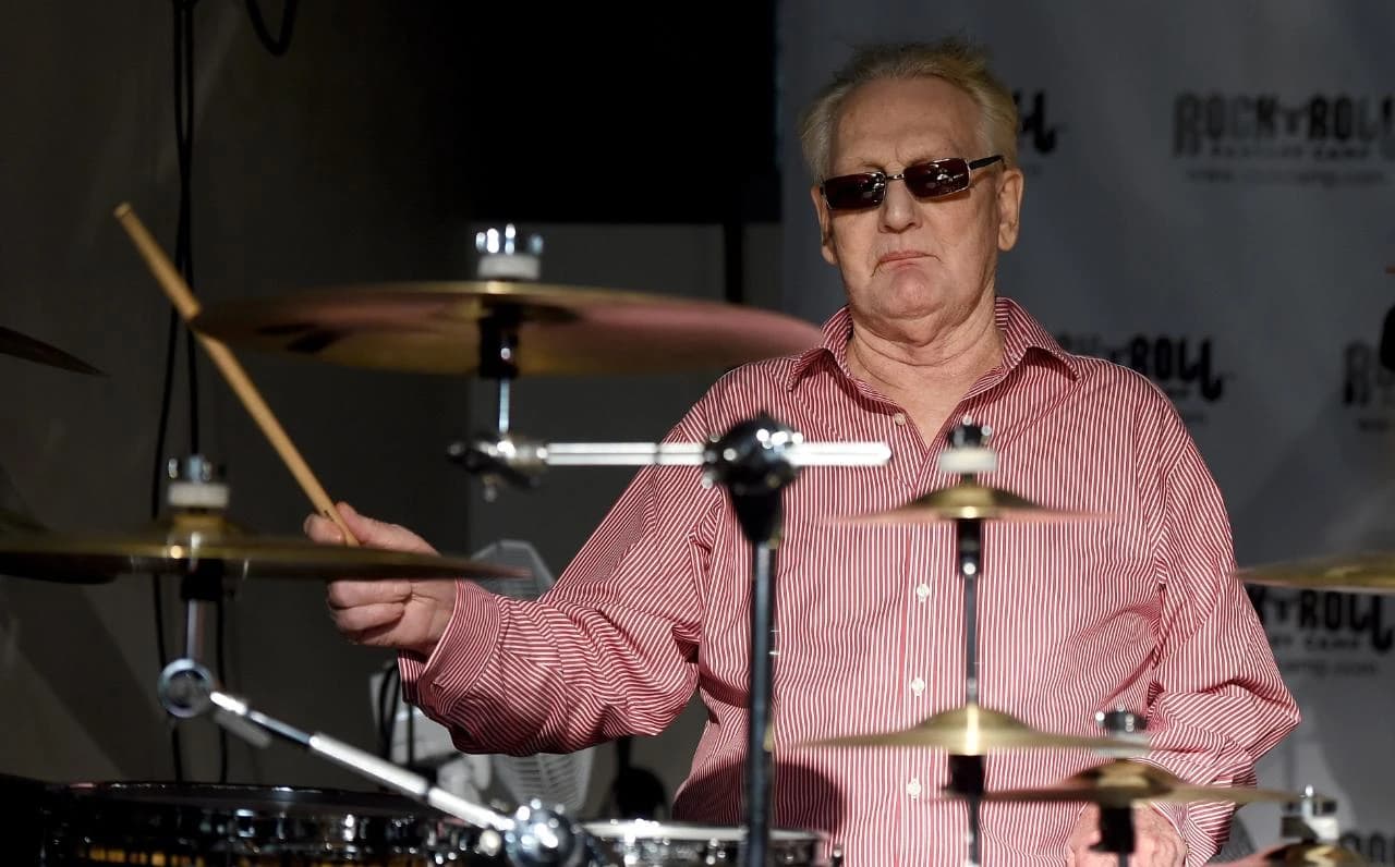 Ginger Baker 2015. na jednom nastupu u Kaliforniji