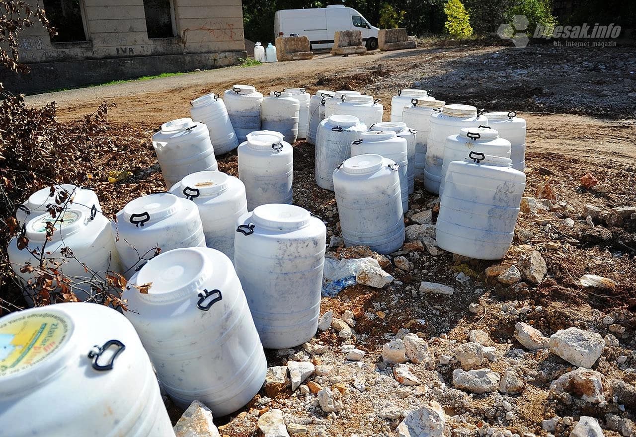 Medicinski otpad u krugu širokobriješke Duhanske stanice