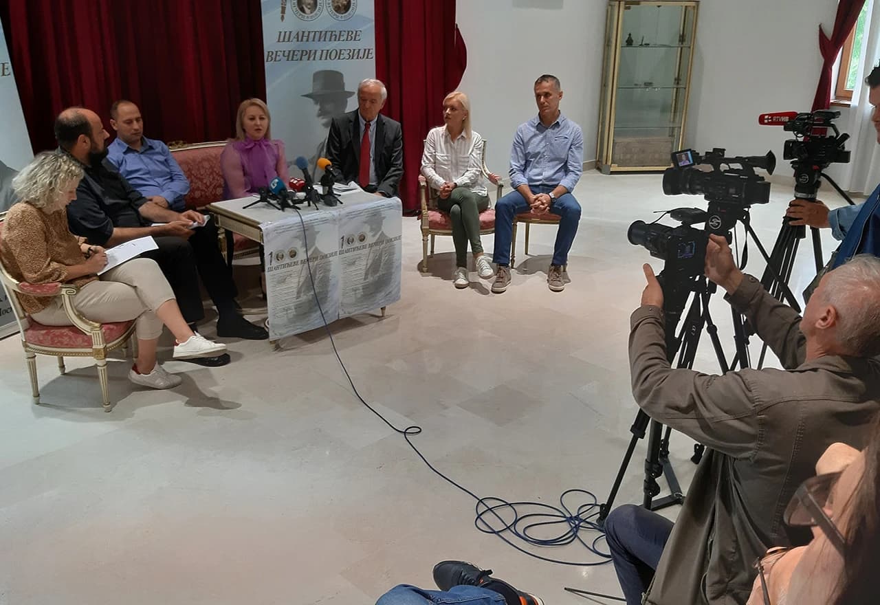 100. Šantićeve večeri poezije