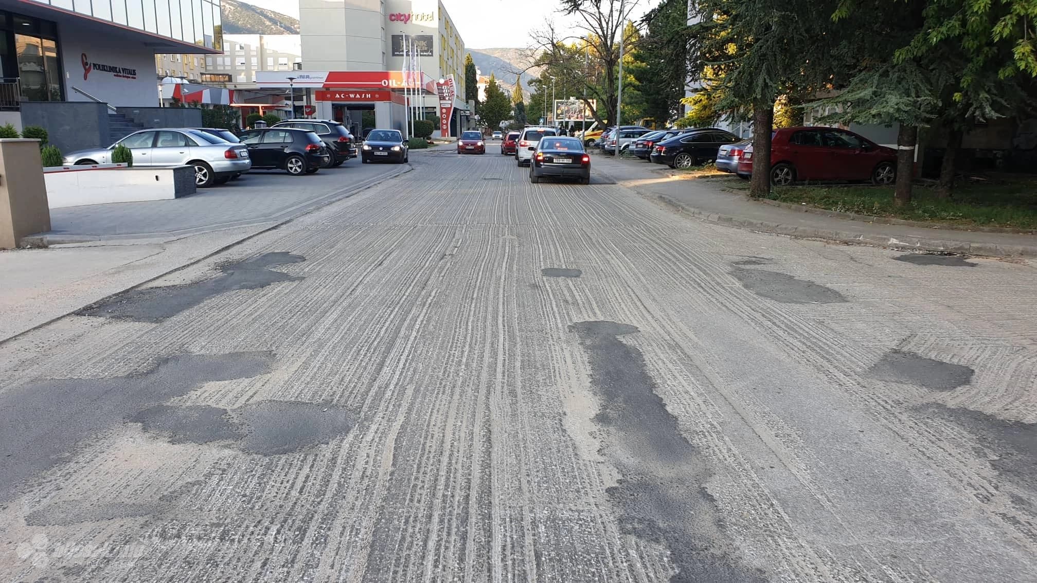 Tkz. frezanje habajućeg sloja u Vukovarskoj ulici u Mostaru