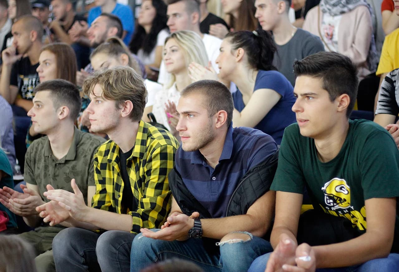 Brucoški sat na Univerzitetu Džemal Bijedić