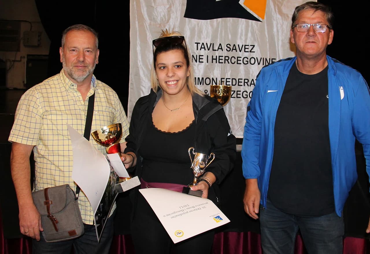 Arna Bešo, TK Iskra Stolac