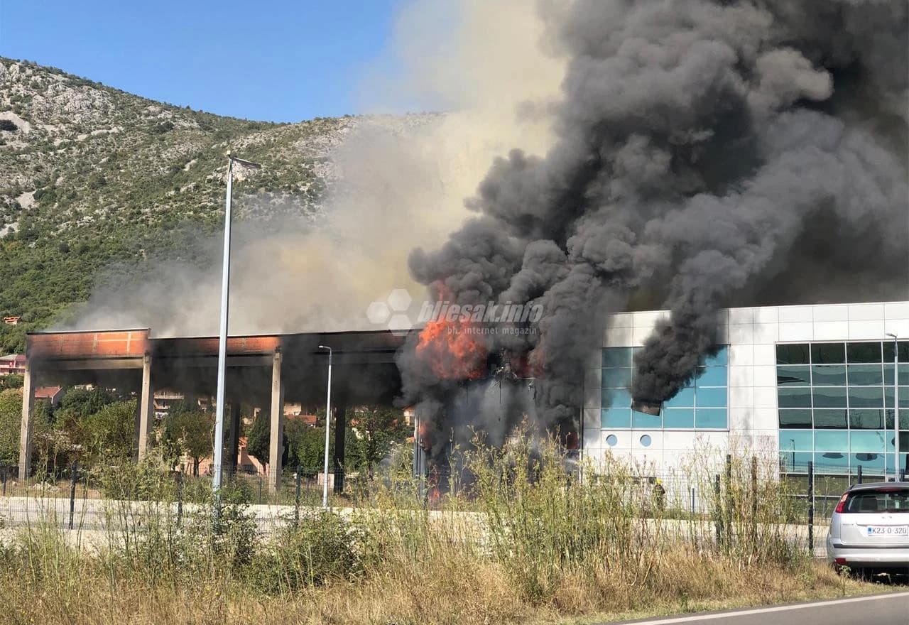 Gore prostorije mostarske Borse